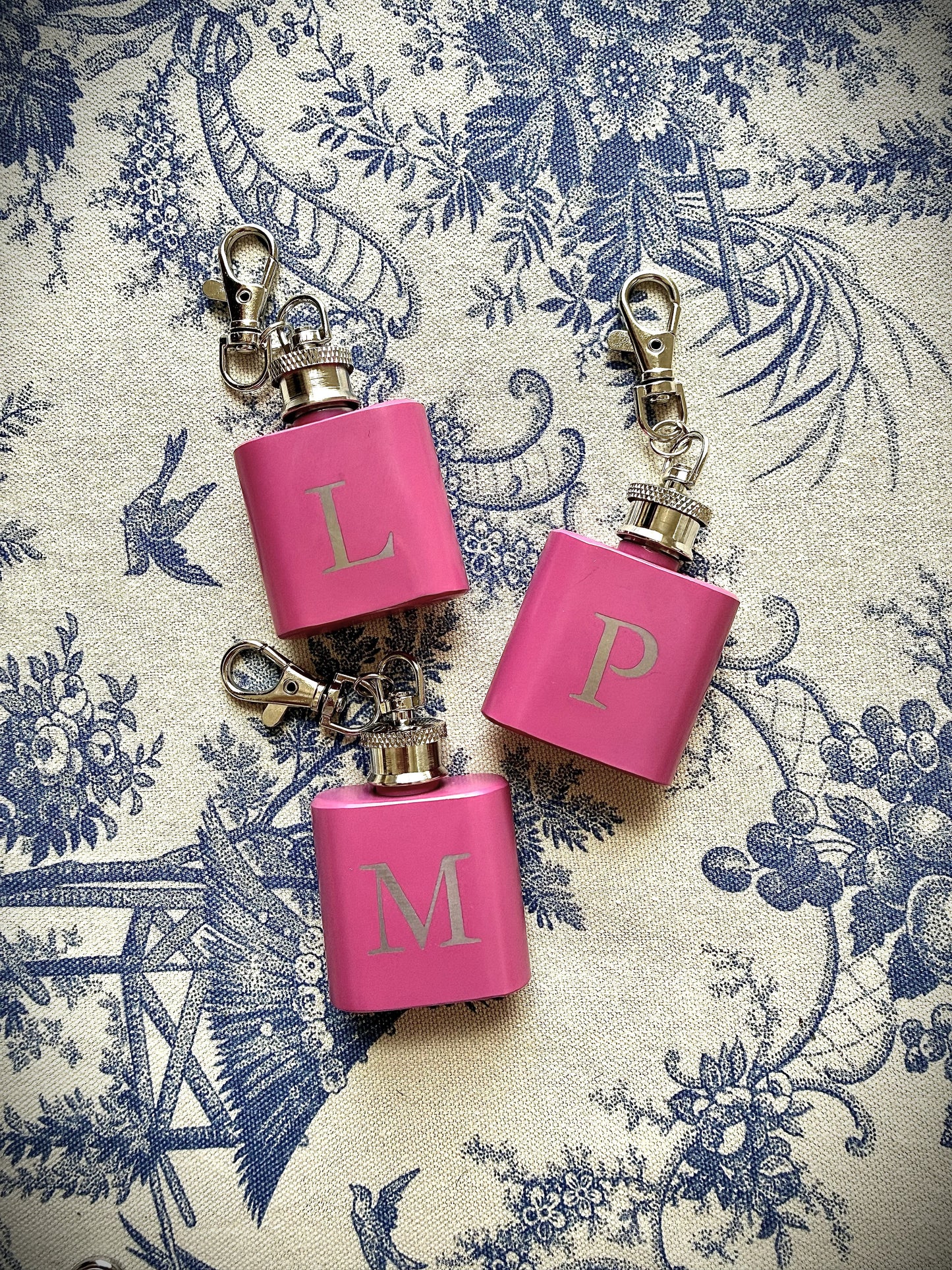 Schlüsselanhänger Mini Flachmann Pink